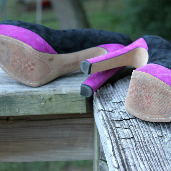 Mary Jane Platform Pump Ankle Strap Fuchsia Soles - Picture 8 of 8